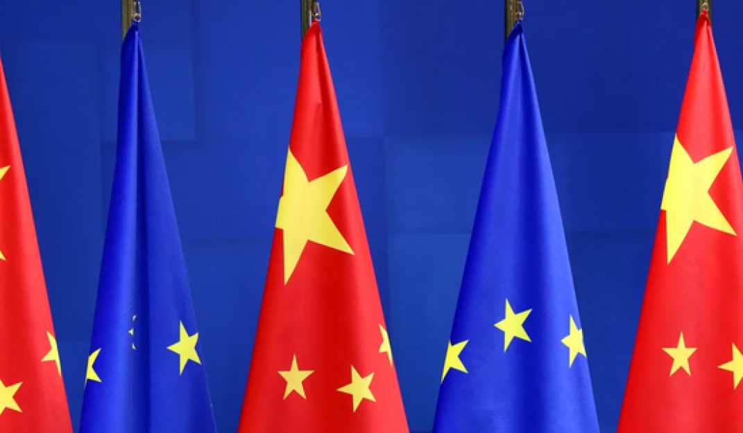 EU and Chinese flags